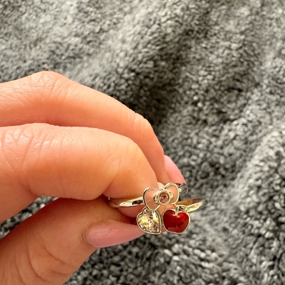 Swarovski hello kitty Silver and Red Heart Ring